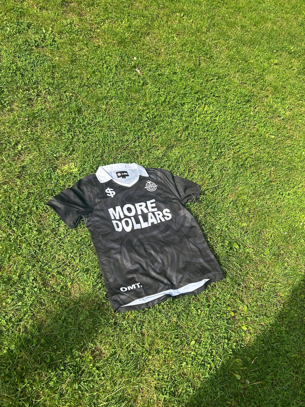 JERSEY NOIR  (MORE DOLLARS)